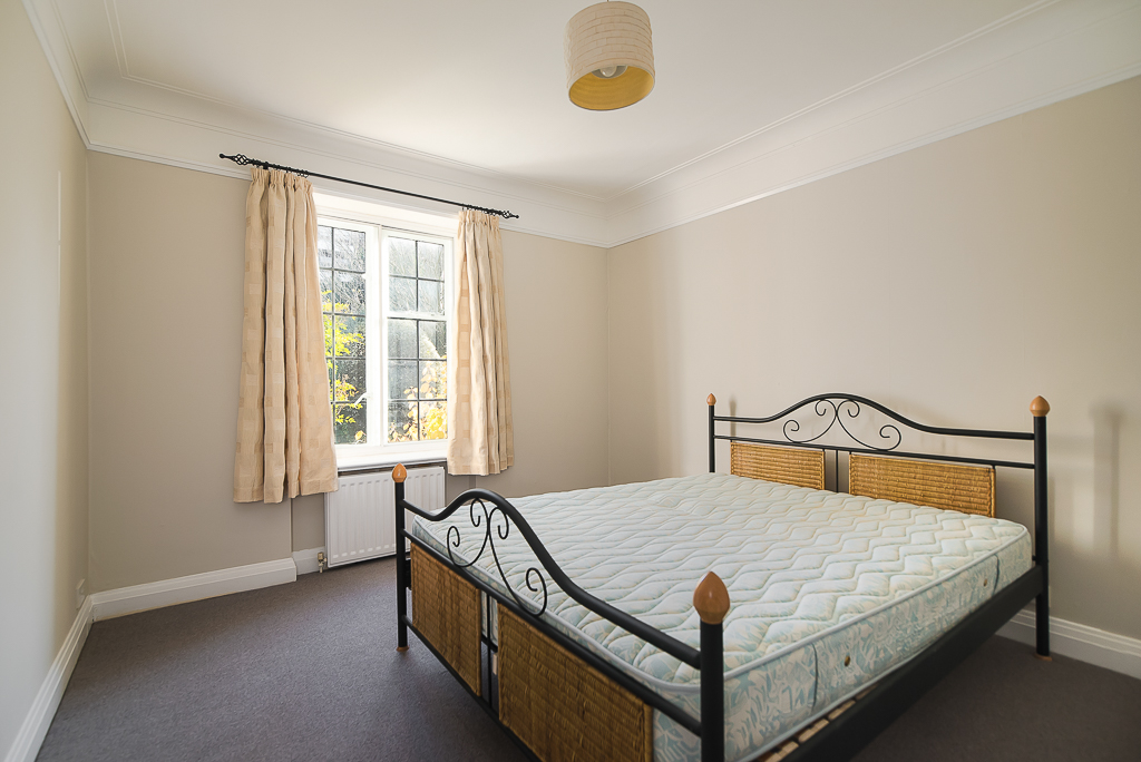 Flat 1 Harvard House SW15 – Bedroom