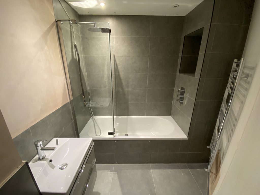 Bathroom – 28 Sisters Avenue, SW11