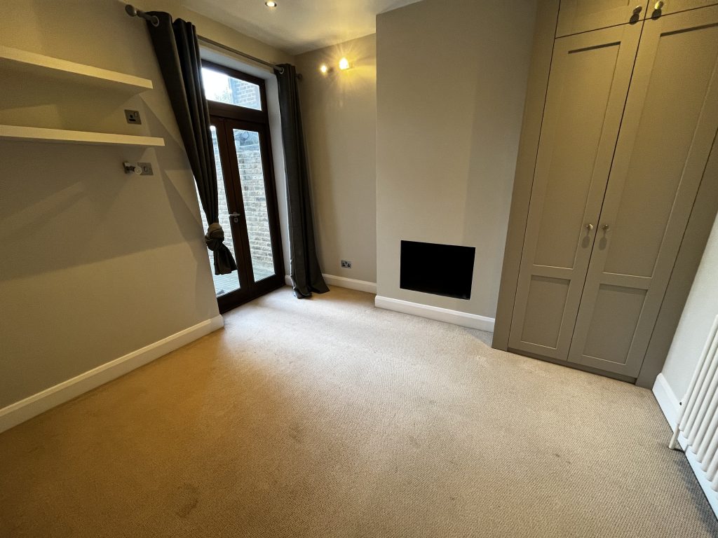 29 Ducie Street, SW4 – Bedroom