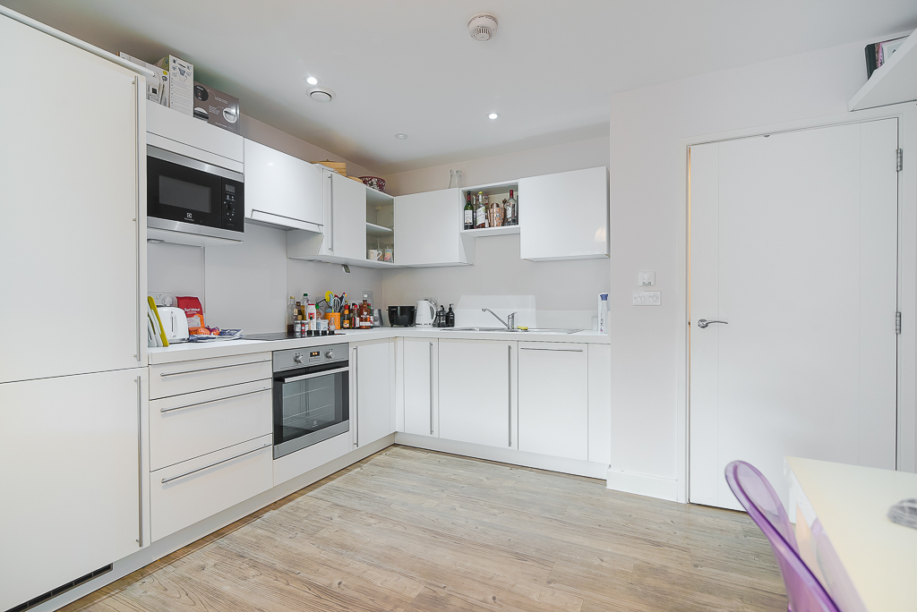 13 Carney Place Brixton – Kitchen