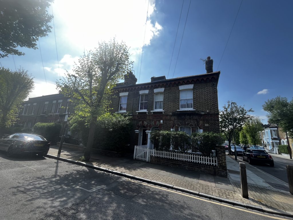81 Grayshott Road, Battersea – Front