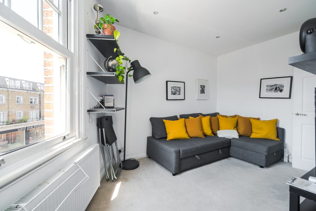 32 Queenstown Road Battersea – Lounge