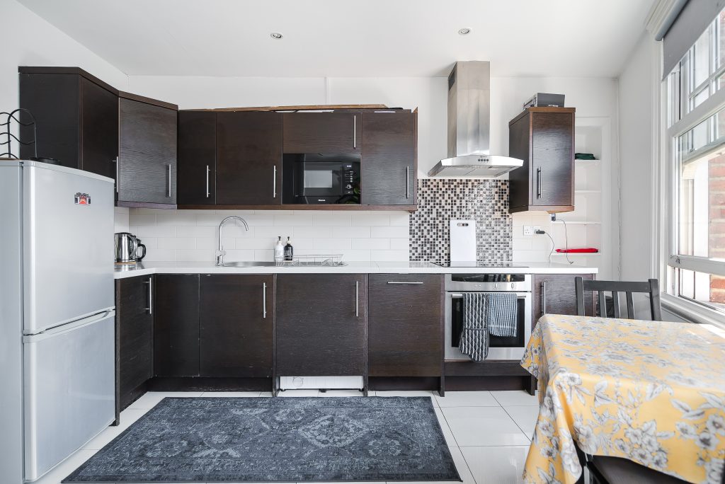 32 Queenstown Road Battersea – Kitchen