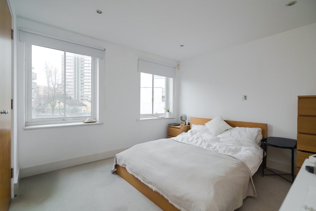 Bedroom 1 – 10 Icon Building Battersea High Street SW11
