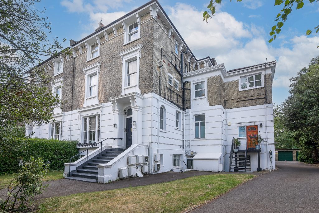Front – 35B St Johns Avenue SW15