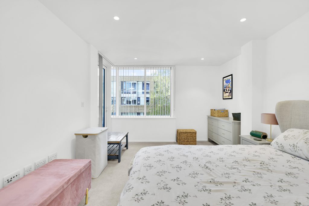 21 Beacon Tower Wandsworth – Bedroom 1